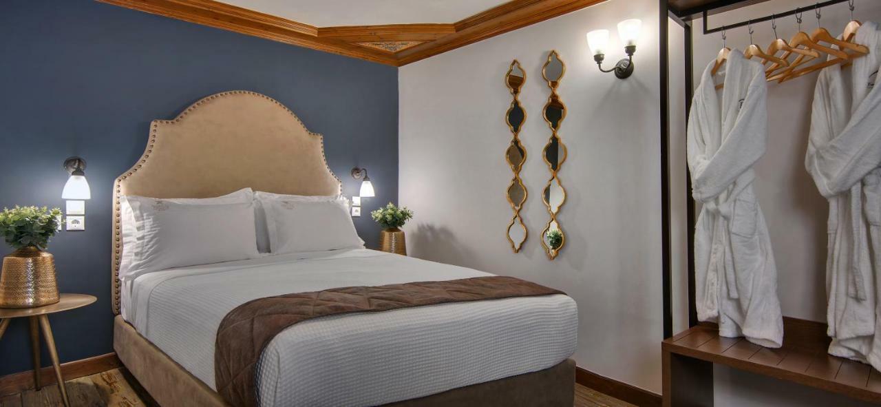 Frontzu Politia Hotel Янина Екстериор снимка