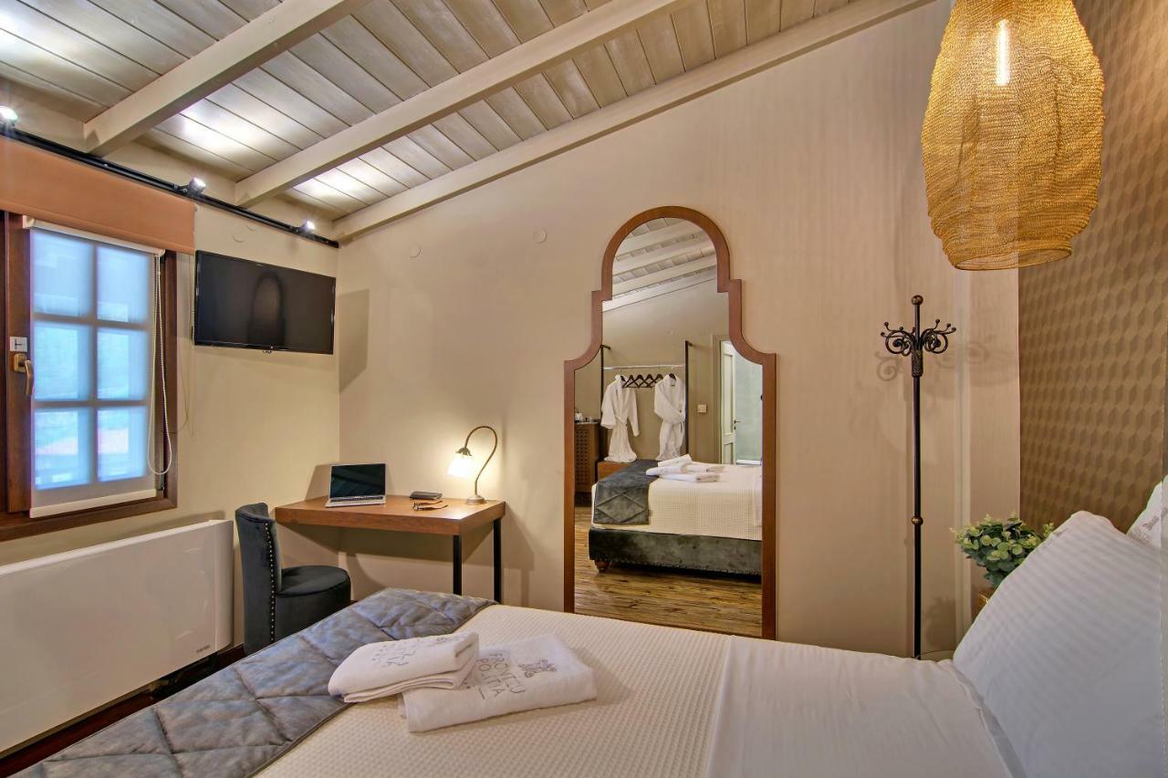 Frontzu Politia Hotel Янина Екстериор снимка