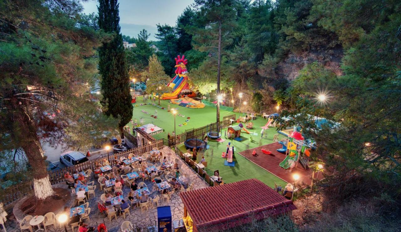 Frontzu Politia Hotel Янина Екстериор снимка